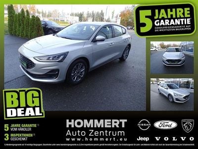 Gebraucht Ford Focus Titanium 125 PS (91 kW) 2023 Polarsilber metallic Limousine