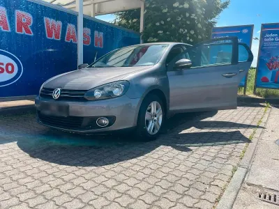 Gebraucht VW Golf VI 122 PS (89 kW) 2009 Grau Kleinwagen