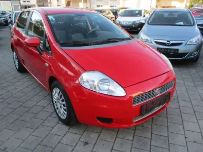 Gebraucht Fiat Grande Punto Dynamic 95 PS (69 kW) 2009 Rot exot./action Kleinwagen