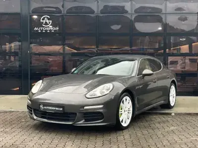 Gebraucht Porsche Panamera 416 PS (305 kW) 2015 Grau Kleinwagen