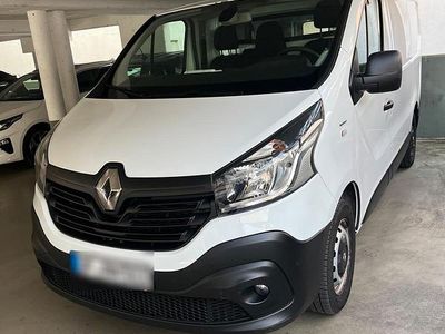 Second-hand Renault Trafic 125 CP (91 kW) 2018 Alb Monovolum