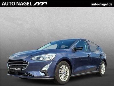 Gebraucht Ford Focus Titanium 151 PS (111 kW) 2019 Lackierung chr (metallic) Limousine