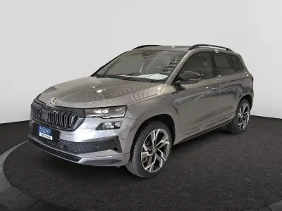 Neu Skoda Karoq SportLine 150 PS (110 kW) 2026 Grau SUV