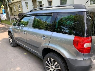 gebraucht Skoda Yeti 2.0 TDI 81kW Family Family