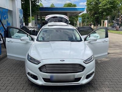 Gebraucht Ford Mondeo Titanium 179 PS (131 kW) 2017 Weiß Kombi