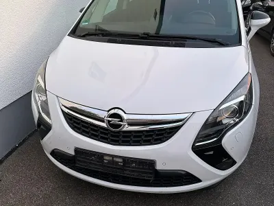 Gebraucht Opel Zafira 165 PS (121 kW) 2014 Weiß Van / Kleinbus