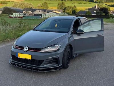 Gebraucht VW Golf VII GTI 290 PS (213 kW) 2019 Grau Limousine