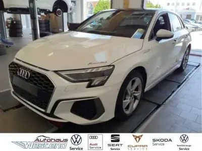 Gebraucht Audi A3 S-Line 150 PS (110 kW) 2023 Ibisweiß Limousine