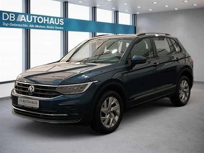 Gebraucht VW Tiguan Life 150 PS (110 kW) 2022 Blau SUV