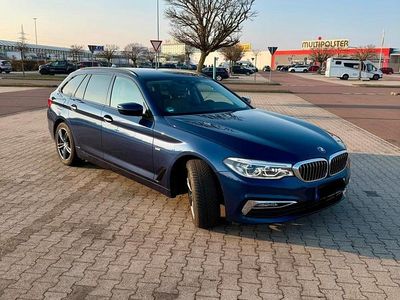 Gebraucht BMW 520 Luxury Line 184 PS (135 kW) 2017 Blau Kombi