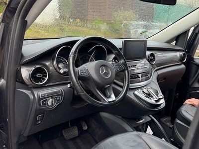 Usata Mercedes V250 Avantgarde 190 CV (139 kW) 2020 Grigio Monovolume