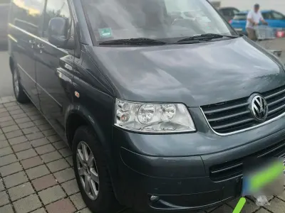 Gebraucht VW Multivan 174 PS (127 kW) 2008 Grün Van / Kleinbus