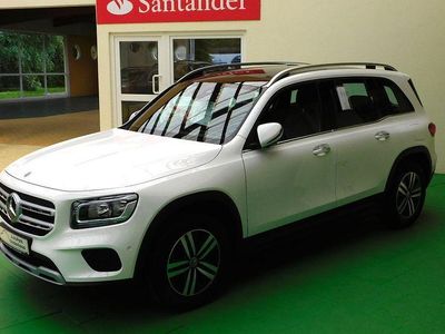 Mercedes GLB180