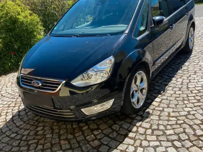 Używany Ford Galaxy 200 KM (147 kW) 2014 Czarny Minivan