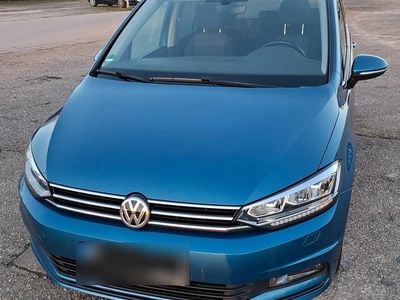 Gebraucht VW Touran Comfortline 110 PS (80 kW) 2016 Blau Van / Kleinbus