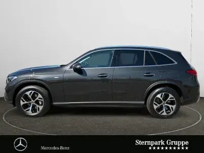 Gebraucht Mercedes GLC300de 333 PS (244 kW) 2025 Grau SUV
