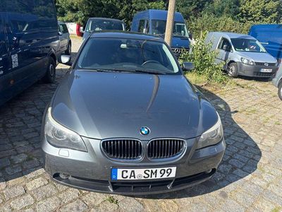 BMW 523