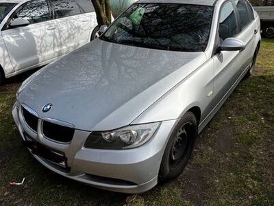 gebraucht BMW 318 e90 i