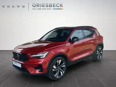 Gebraucht Volvo XC40 Plus 163 PS (119 kW) 2023 Fusion red / metallic SUV