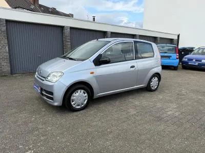 Gebraucht Daihatsu Cuore 58 PS (42 kW) 2006 Silber Kleinwagen