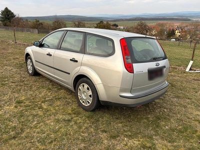 Gebraucht Ford Focus 100 PS (73 kW) 2007 Silber Kombi