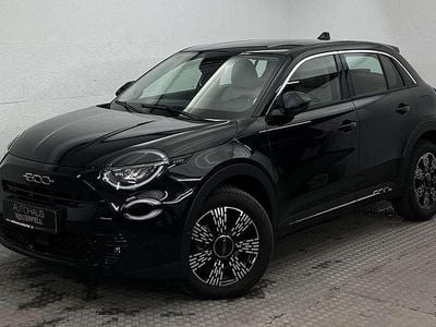 Gebraucht Fiat 600 101 PS (74 kW) 2025 Solid black SUV