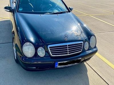 Gebraucht Mercedes CLK200 Avantgarde 168 PS (123 kW) 2002 Schwarz Cabrio
