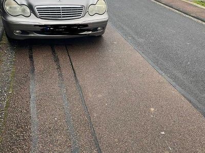 Grau Gebraucht 2004 Mercedes C180 Elegance Limousine | 3.600 € (Fairer Preis)