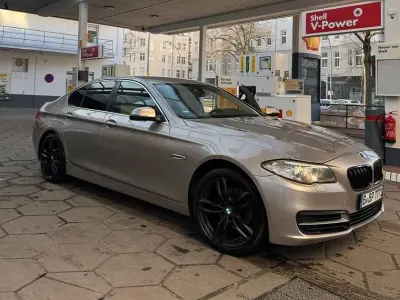 Gebraucht BMW 518 Sport Line 180 PS (132 kW) 2014 Andere farben Limousine