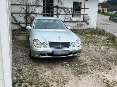 Brugt Mercedes E220 150 HK (110 kW) 2005 Sølv Sedan
