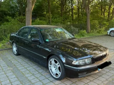 Gebraucht BMW 728 Basis 193 PS (141 kW) 1996 Schwarz Limousine