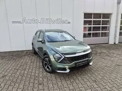 Gebraucht Kia Sportage Vision 150 PS (110 kW) 2023 Experience green metallic SUV