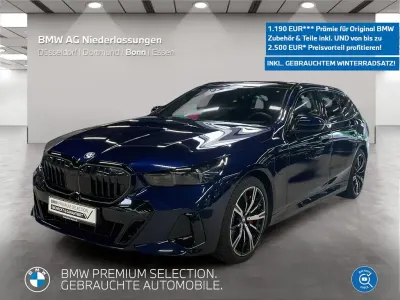 Gebraucht BMW 550e M Sport 489 PS (359 kW) 2025 Blau Kombi