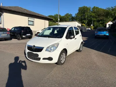 Brugt Opel Agila 68 HK (50 kW) 2009 Hvid Hatchback