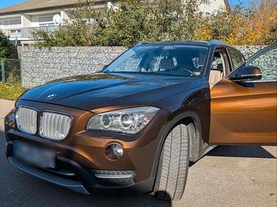 Braun Gebraucht 2012 BMW X1 SUV | 9.000 €
