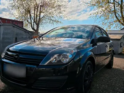 Usata Opel Astra 105 CV (77 kW) 2007 Nero Utilitaria