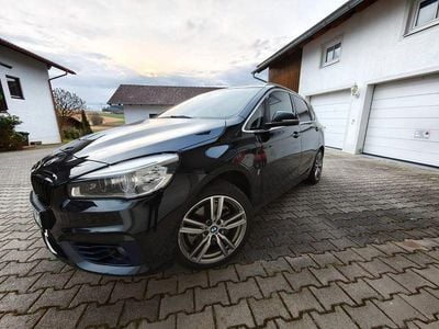 Gebraucht BMW 225 Sport Line 224 PS (164 kW) 2016 Schwarz Van / Kleinbus