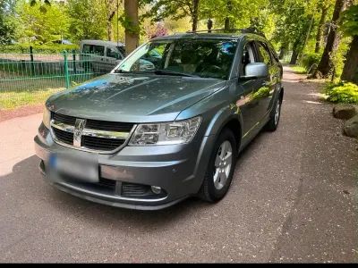 Gebraucht Dodge Journey 140 PS (102 kW) 2009 Grau SUV