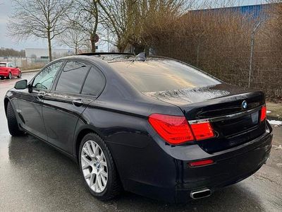 Gebraucht BMW 740 Shadowline 306 PS (225 kW) 2010 Schwarz Limousine