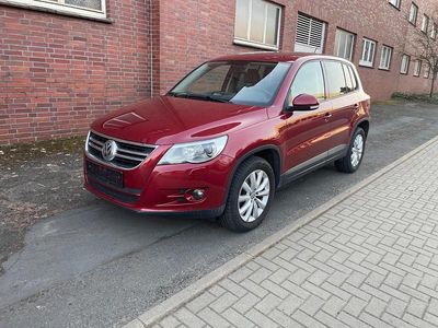 Gebraucht VW Tiguan 150 PS (110 kW) 2010 Rot SUV