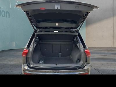 Gebraucht VW Tiguan Pro 200 PS (147 kW) 2024 Schwarz SUV