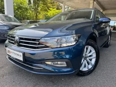 Gebraucht VW Passat Business 150 PS (110 kW) 2022 Blau Kombi