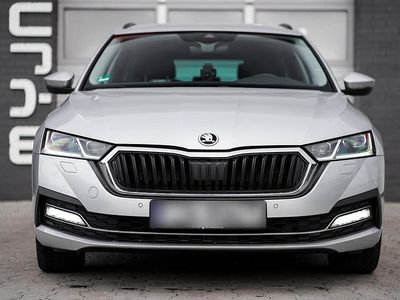 Second-hand Skoda Octavia 150 CP (110 kW) 2020 Argintiu Break