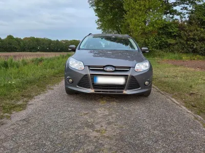Gebraucht Ford Focus Champions Edition 116 PS (85 kW) 2013 Braun Kombi