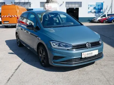 Gebraucht VW Golf Sportsvan IQ Drive 116 PS (85 kW) 2019 Blau Van / Kleinbus