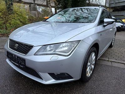 Silber Gebraucht 2014 Seat Leon ST Style Kombi | 5.700 € (Fairer Preis)