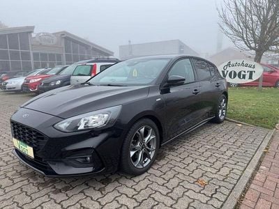 Second-hand Ford Focus ST-Line 155 CP (114 kW) 2020 Negru Berlinǎ