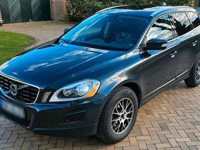 Usado Volvo XC60 Summum 163 HP (119 kW) 2010 Cinzento SUV