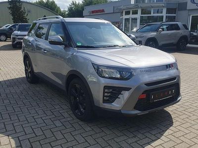 Silber metallic Gebraucht 2024 Ssangyong (KGM) Tivoli SUV | 31.360 €