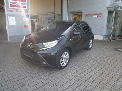Gebraucht Toyota Aygo X Active 72 PS (52 kW) 2023 Black mica SUV